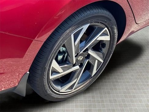 New 2025 Hyundai Elantra SEL image 20