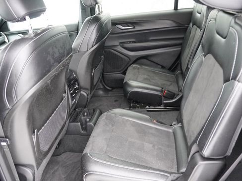 Certified 2024 Jeep Grand Cherokee L Altitude image 18