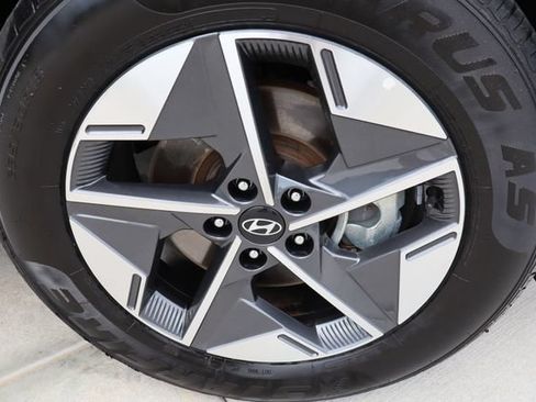 Used 2025 Hyundai Tucson SEL FWD image 48