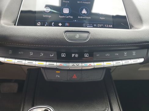 Used 2023 Cadillac XT4 Luxury image 23