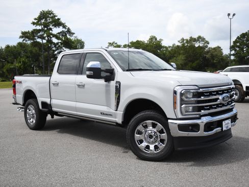New 2026 Ford F250 Lariat w/ Lariat Premium Package AWD/4WD image 1