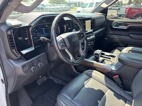 Used 2022 Chevrolet Silverado 1500 RST w/ Convenience Package II AWD/4WD image 14