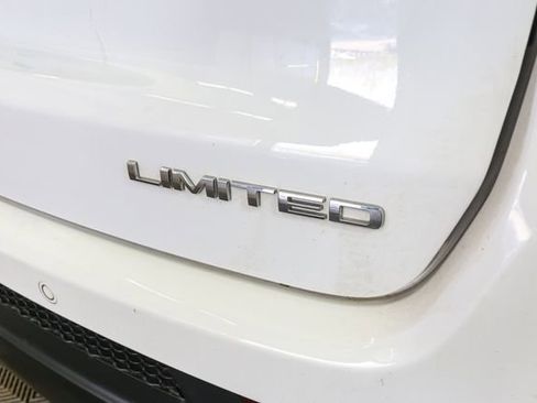 Used 2022 Jeep Compass Limited w/ Sun and Sound Group AWD/4WD image 10