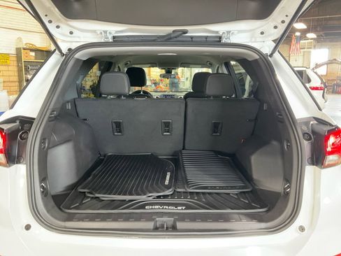 Used 2024 Chevrolet Equinox LS w/ LS Convenience Package image 23