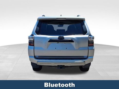 Used 2020 Toyota 4Runner TRD Off-Road Premium AWD/4WD image 6