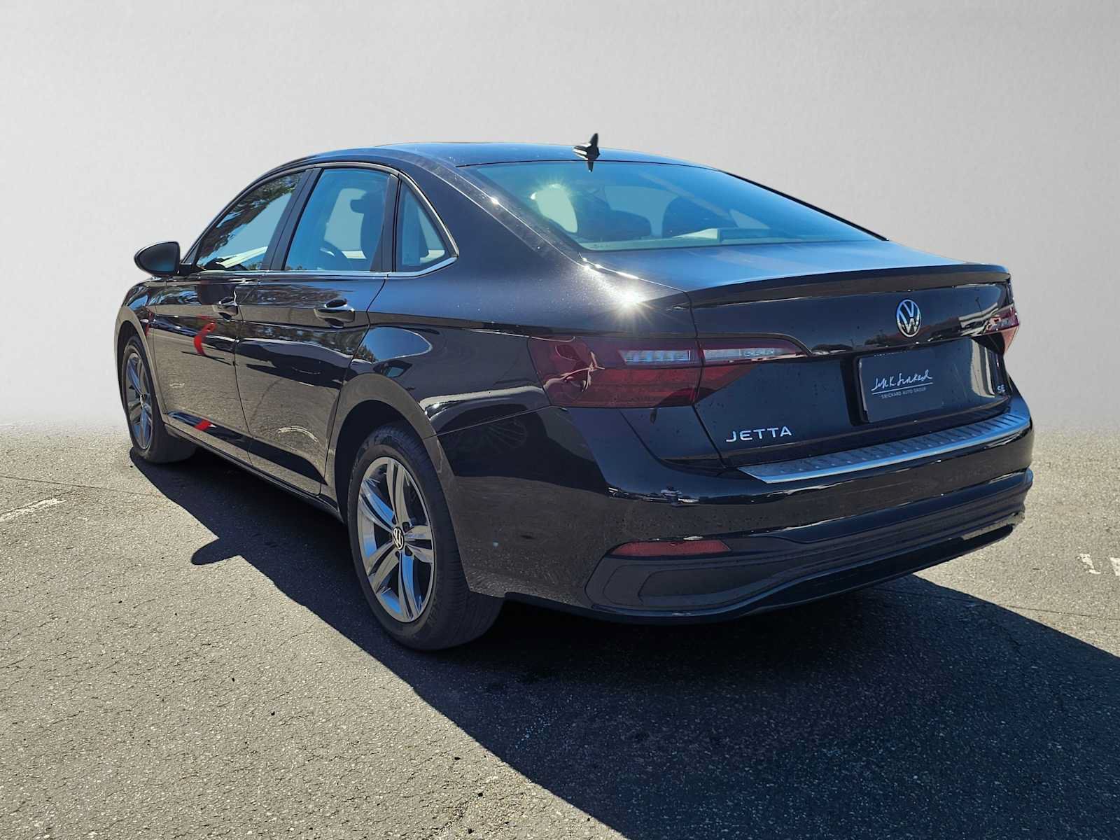 Used 2023 Volkswagen Jetta SE FWD image 5