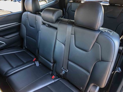 Certified 2022 Kia Telluride LX image 22