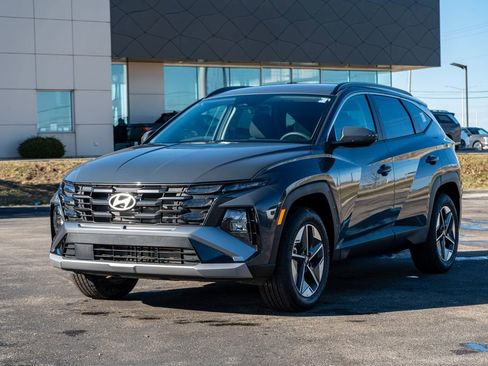 New 2026 Hyundai Tucson SEL image 3