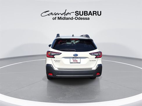 Used 2025 Subaru Outback Premium w/ Popular Package #1A image 7