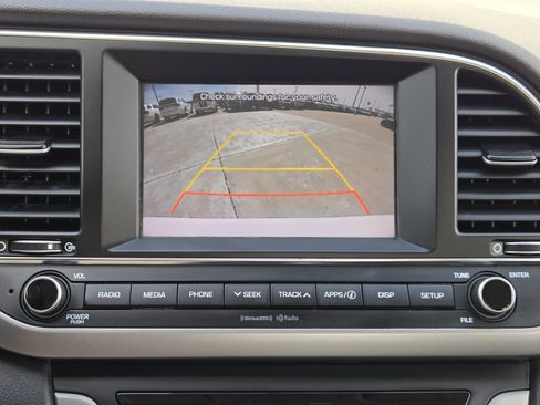 Used 2018 Hyundai Elantra SEL image 18