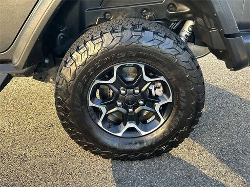 Used 2023 Jeep Wrangler Rubicon w/ Cold Weather Group image 11