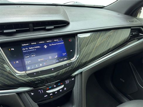 Used 2020 Cadillac XT6 Premium Luxury image 23