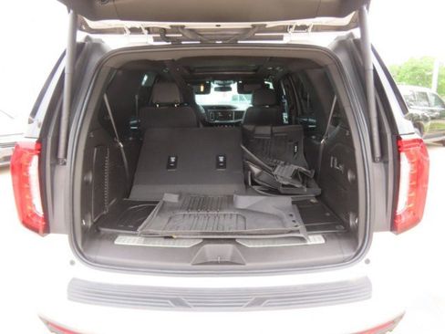 Used 2023 GMC Yukon Denali w/ LPO, Floor Liner Package AWD/4WD image 12