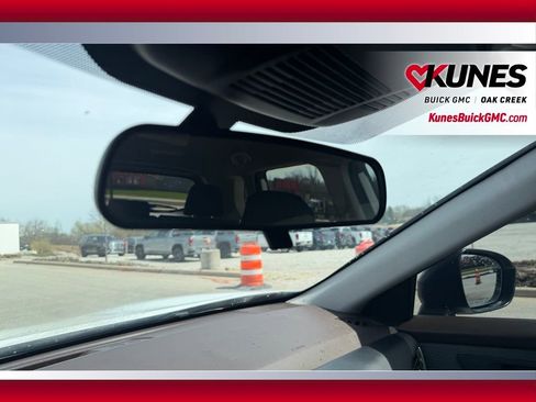 Used 2023 Nissan Rogue S image 22