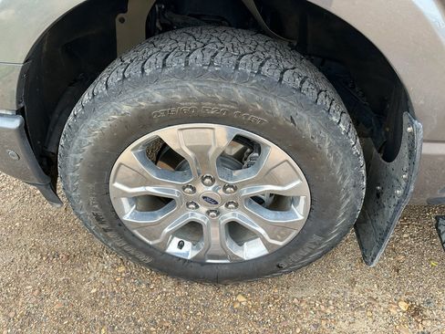Used 2021 Ford F150 Platinum w/ Equipment Group 701A High AWD/4WD image 33