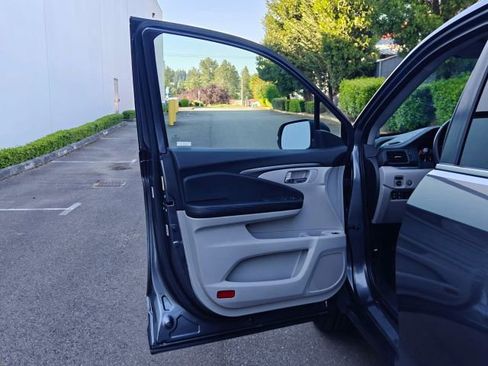 Used 2016 Honda Pilot EX-L image 12