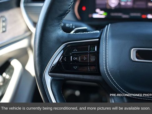 Used 2022 Jeep Grand Cherokee Overland image 22