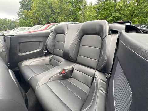 Used 2021 Ford Mustang GT Premium w/ GT Performance Package RWD image 27