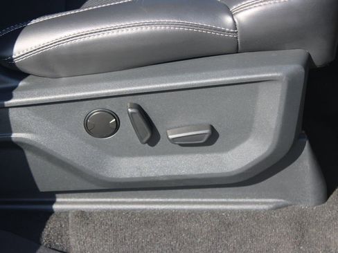 Used 2025 Ford Expedition Platinum AWD/4WD image 34