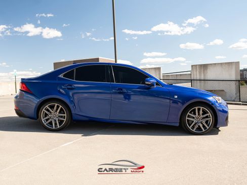Used 2018 Lexus IS 300 AWD image 8