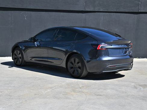 Used 2025 Tesla Model 3 Long Range image 3