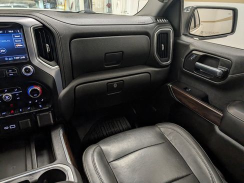 Used 2020 GMC Sierra 1500 SLT image 11
