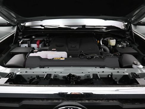New 2026 Toyota Tundra SR5 AWD/4WD image 15