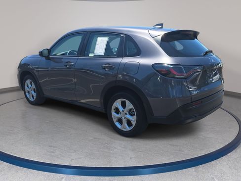 Used 2023 Honda HR-V LX image 7