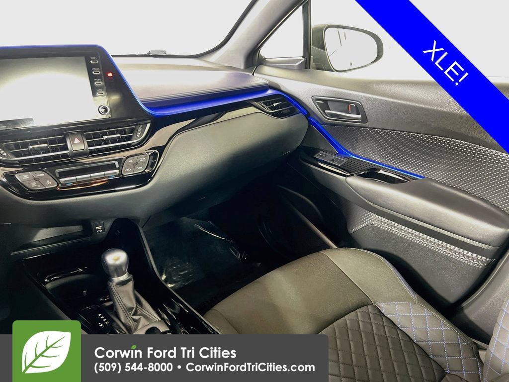 Used 2021 Toyota C-HR XLE FWD image 25