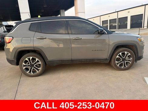 Used 2022 Jeep Compass Limited AWD/4WD image 2