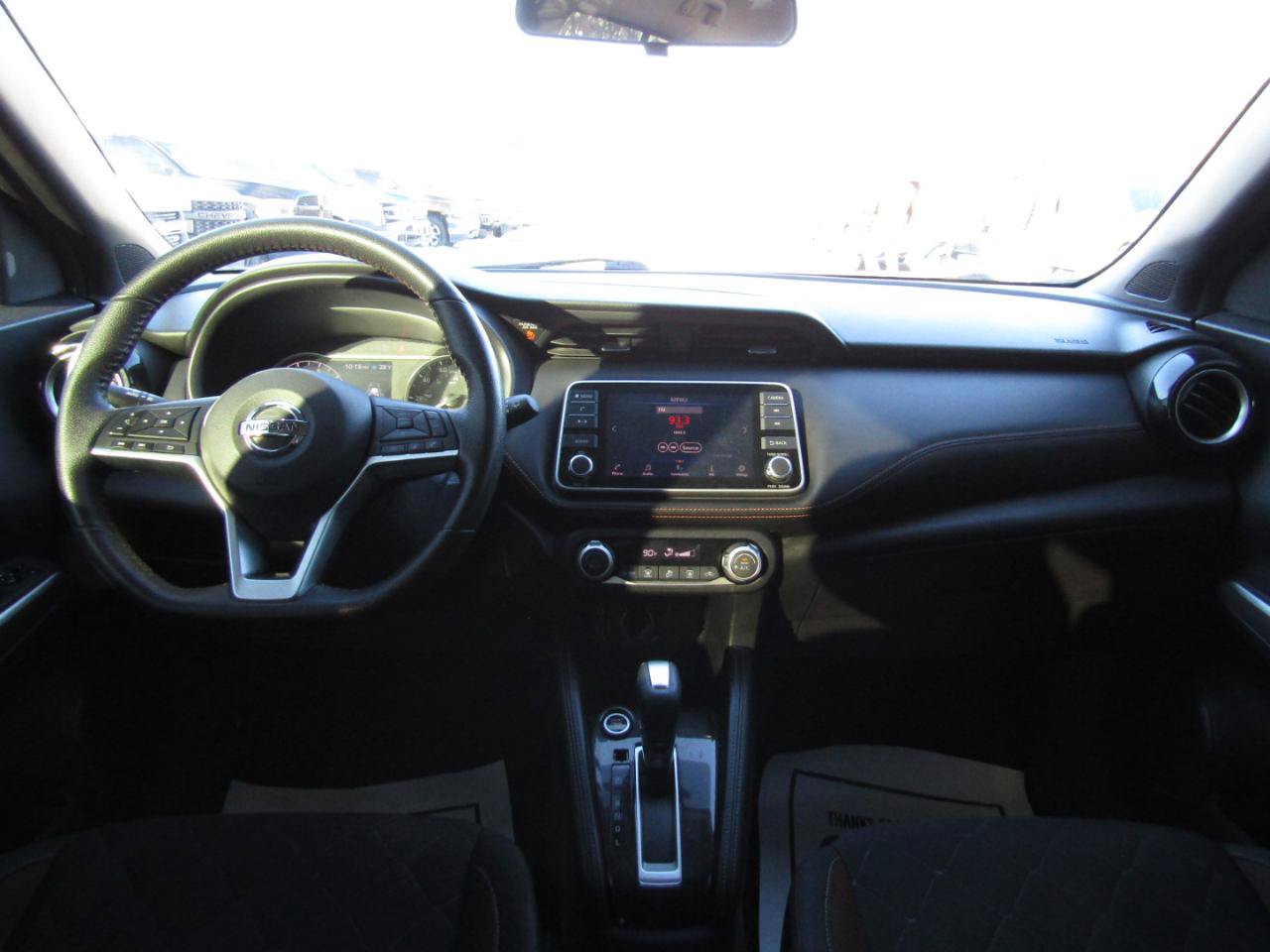 Used 2020 Nissan Kicks SR FWD image 9