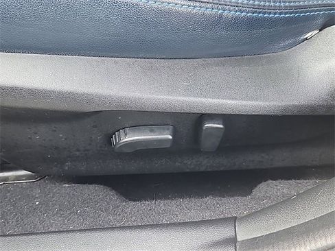 Used 2020 Subaru Crosstrek Hybrid w/ Moonroof Package w/Navigation image 21