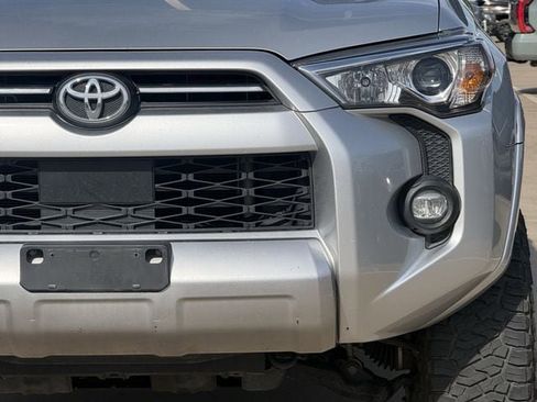 Used 2021 Toyota 4Runner TRD Off-Road AWD/4WD image 7