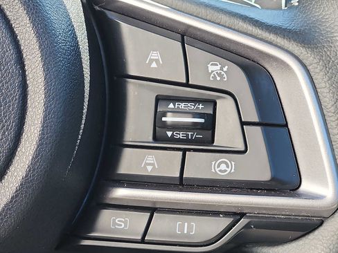 Used 2023 Subaru Forester Limited image 22