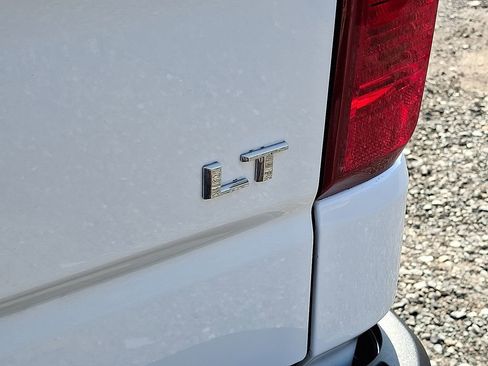 Used 2025 Chevrolet Silverado 1500 LT image 30
