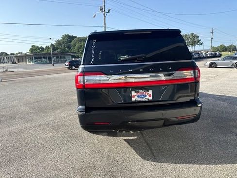 Used 2021 Lincoln Navigator L Reserve w/ Luxury Package AWD/4WD image 23