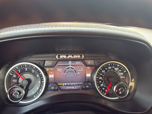 Used 2019 RAM 1500 Laramie w/ Sport Appearance Package image 18