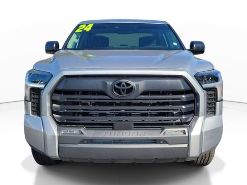 Used 2024 Toyota Tundra SR5 w/ SR5 Convenience Package RWD image 2