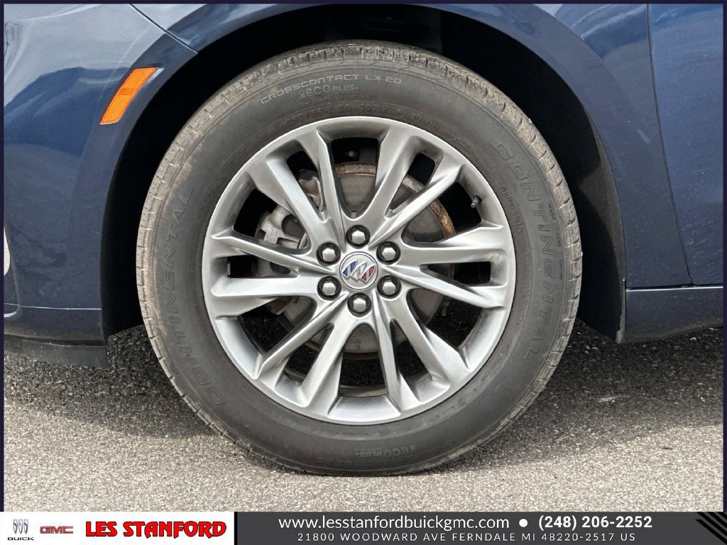 Used 2023 Buick Enclave Avenir AWD/4WD image 10