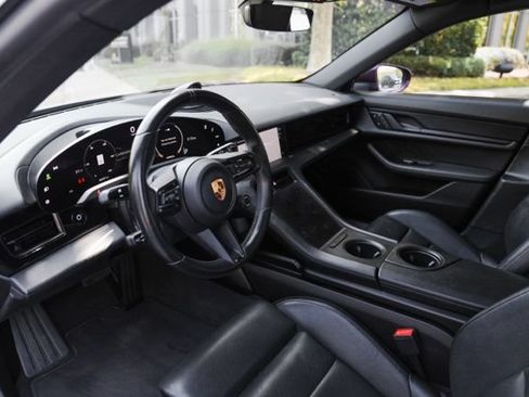 Used 2022 Porsche Taycan 4 Cross Turismo w/ Premium Package AWD/4WD image 25