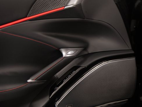 Used 2026 Ferrari Roma Spider RWD image 16