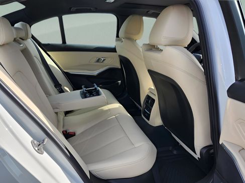 Certified 2025 BMW 330i Sedan w/ Premium Package image 21