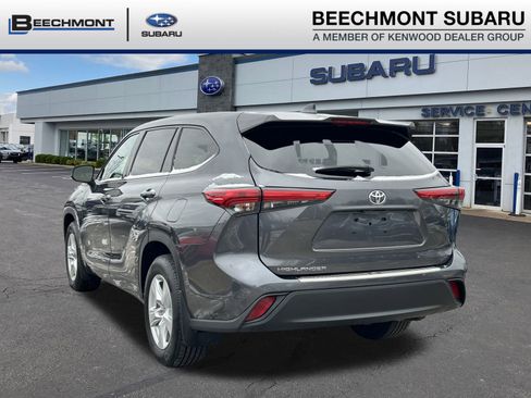 Used 2021 Toyota Highlander L image 5