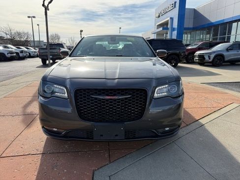 Used 2023 Chrysler 300 S image 2