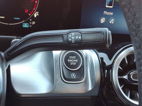 Used 2024 Mercedes-Benz GLB 250 image 13