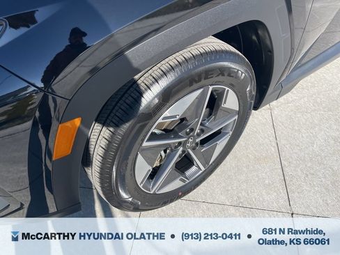 Used 2025 Hyundai Tucson SEL FWD image 19