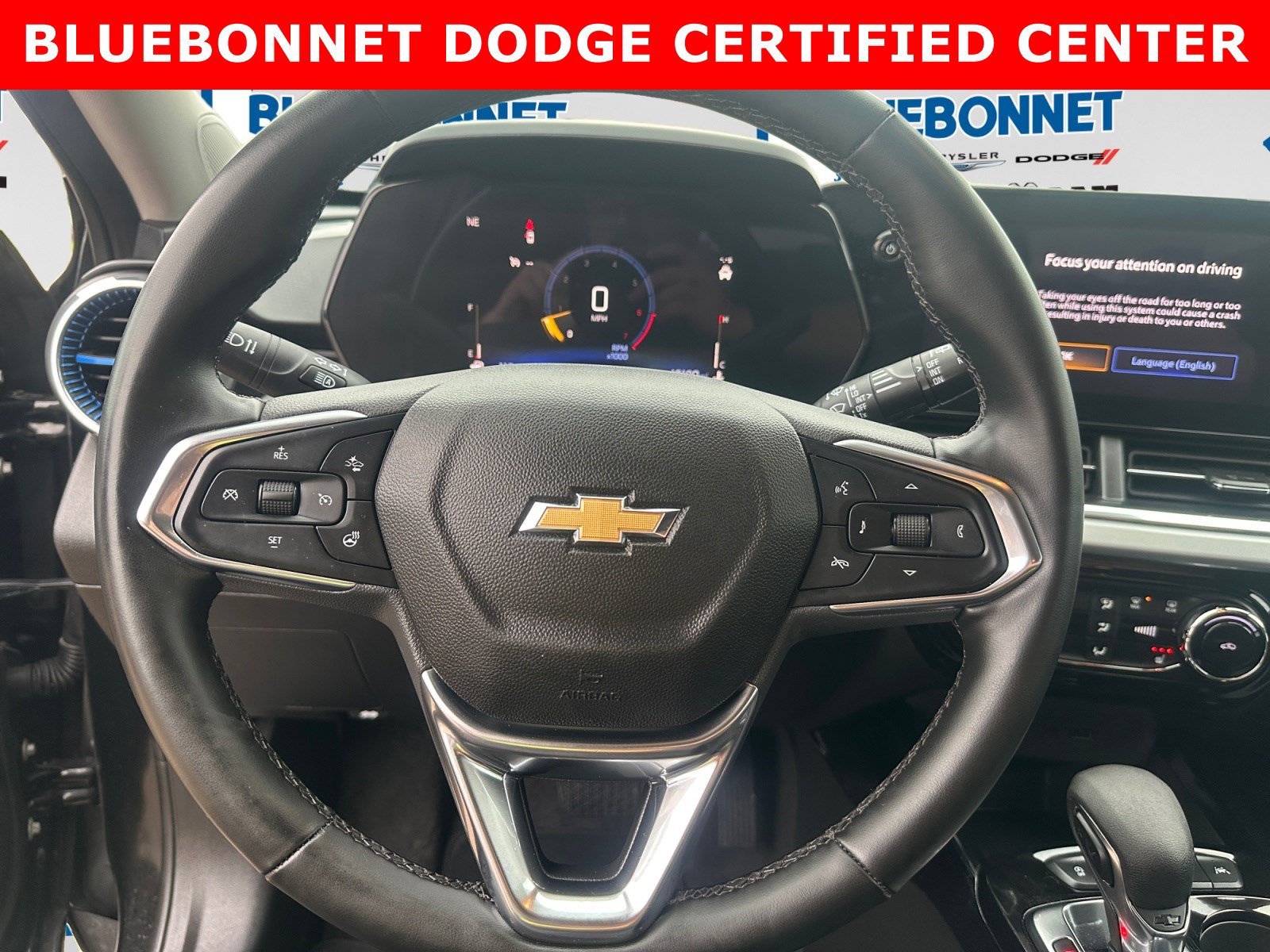 Used 2025 Chevrolet Trax LT w/ Driver Confidence Package FWD image 19
