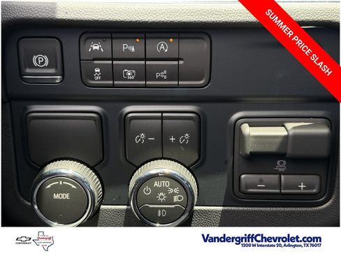 New 2026 Chevrolet Suburban Premier RWD image 20