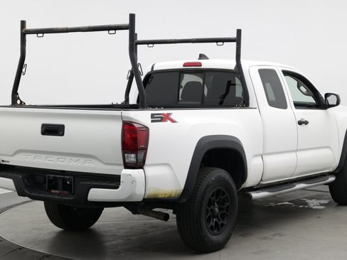 Used 2022 Toyota Tacoma SR w/ SX Package RWD image 7