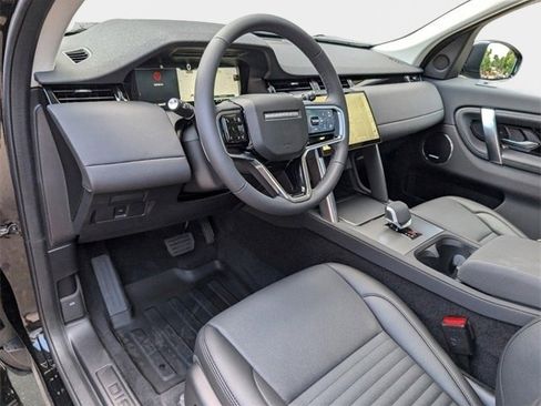 Used 2024 Land Rover Discovery Sport S image 12